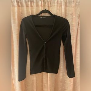 Black 00’s inspired slim fit button up blouse